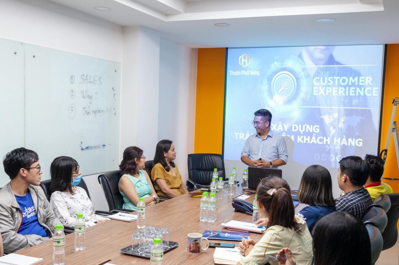 ông Nguyễn Trọng An - Chủ tịch HĐQT Công ty Thuận Phát Hưng chia sẻ về Xây dựng trải nghiệm khách hàng