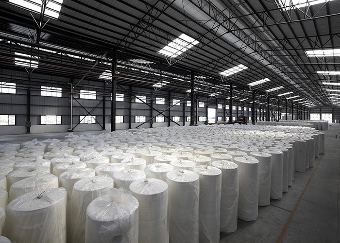 Giá giấy và bìa tại Trung Quốc tiếp tục giảm, các nhà máy nỗ lực giảm tồn kho